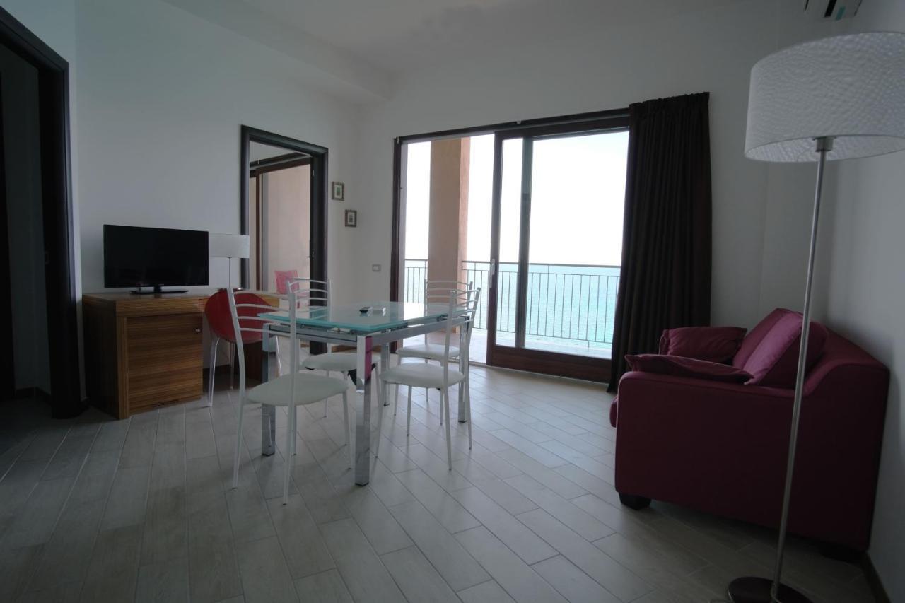 טאולאדה Nuraghe Apartments מראה חיצוני תמונה